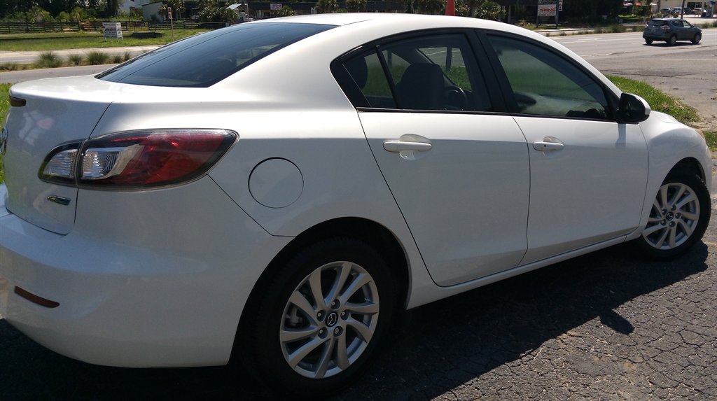 2013 MAZDA MAZDA3 - $7,950