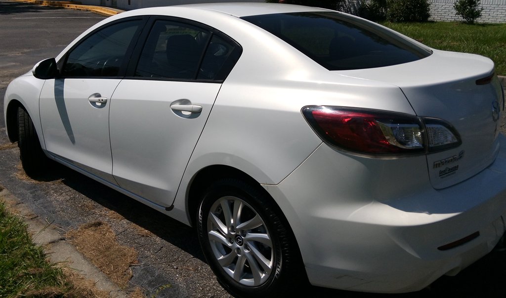 2013 MAZDA MAZDA3 - $7,950