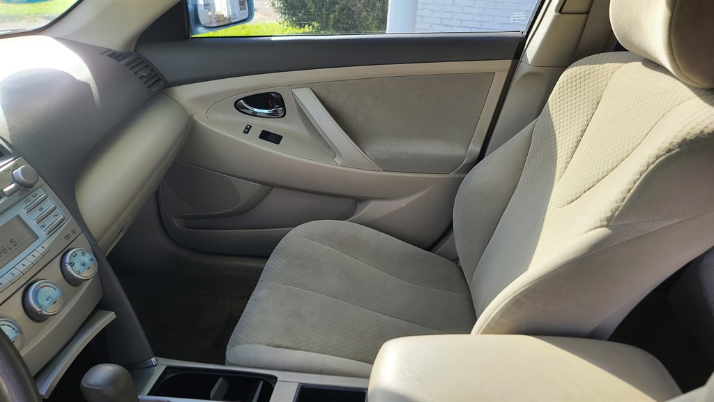 2008 Toyota Camry photo
