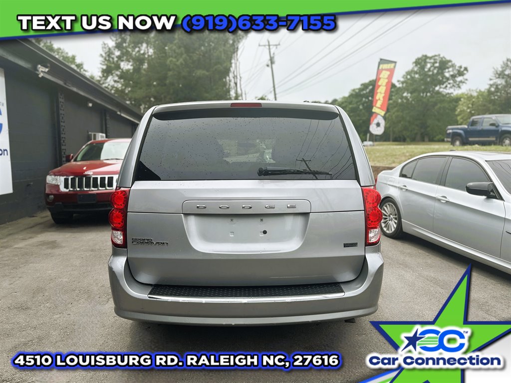 2013 Dodge Grand Caravan SE photo