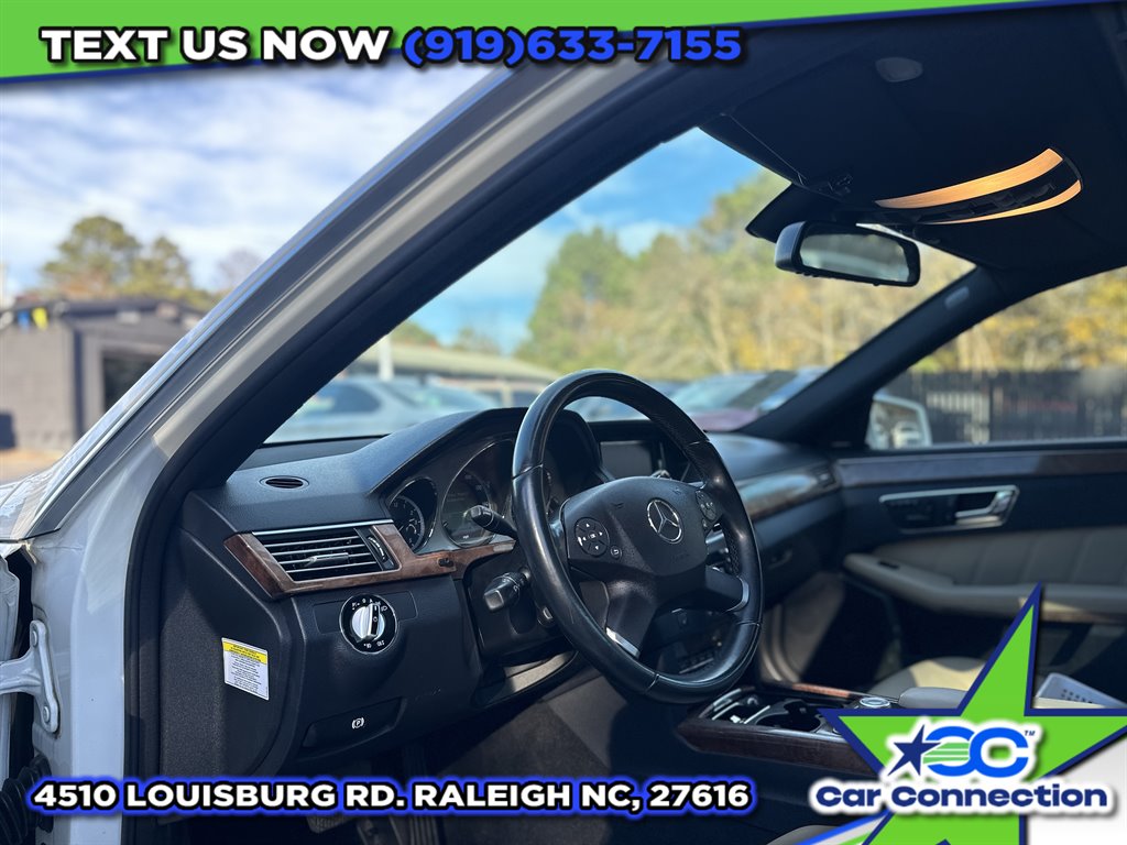 2010 Mercedes-Benz E-Class E350 Luxury photo