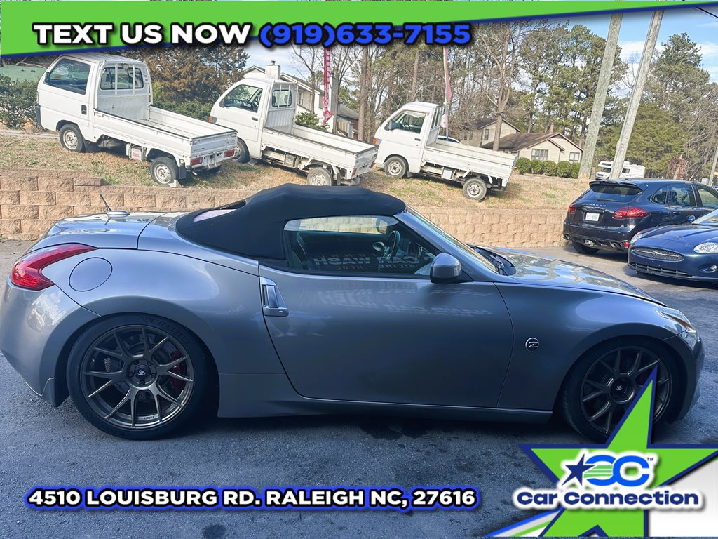 2010 Nissan 370Z Roadster photo