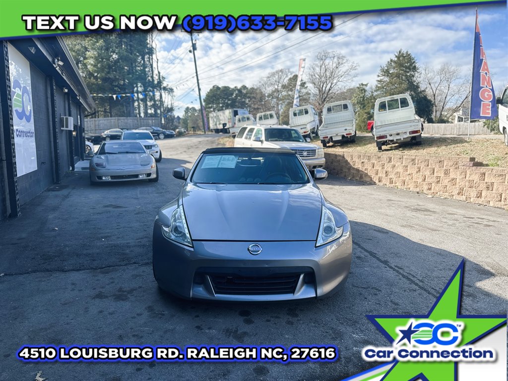 2010 Nissan 370Z Roadster photo