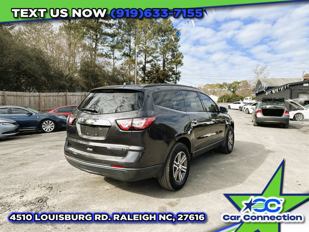 2016 Chevrolet Traverse LT photo