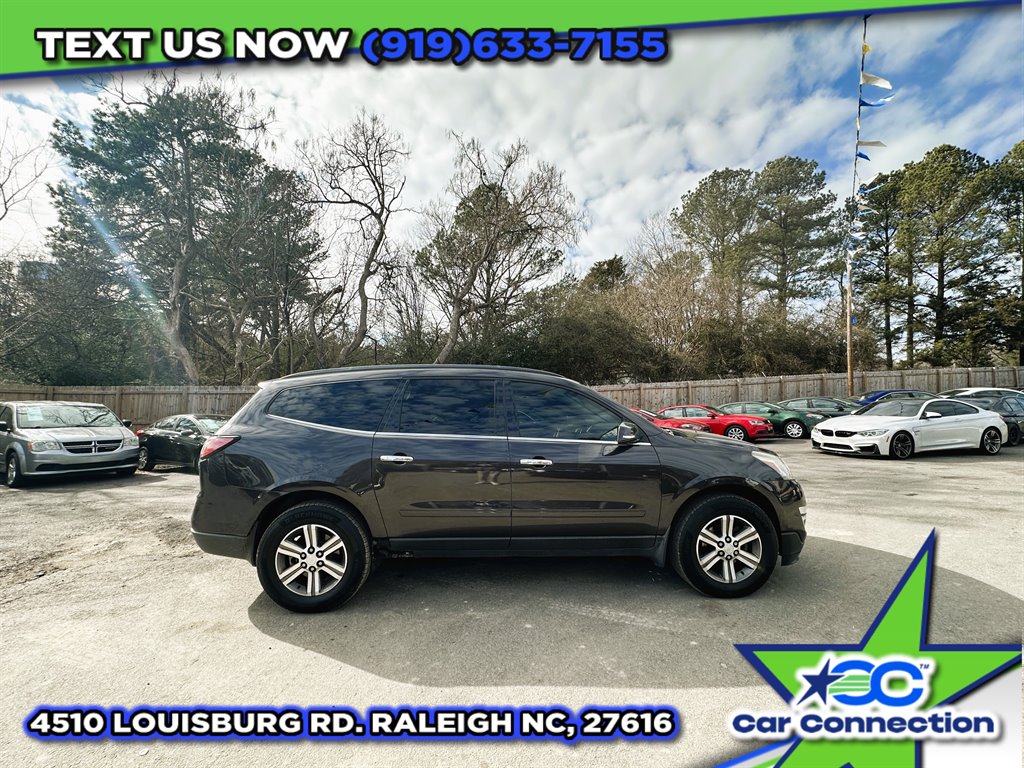 2016 Chevrolet Traverse LT photo