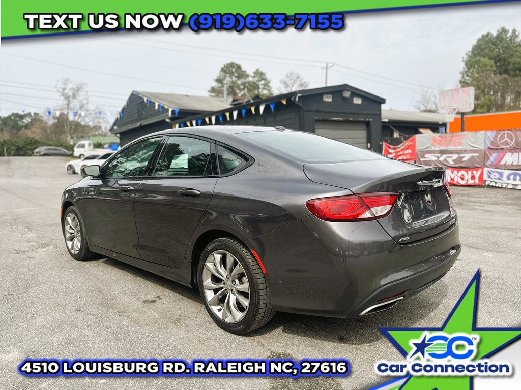 2015 Chrysler 200 S photo