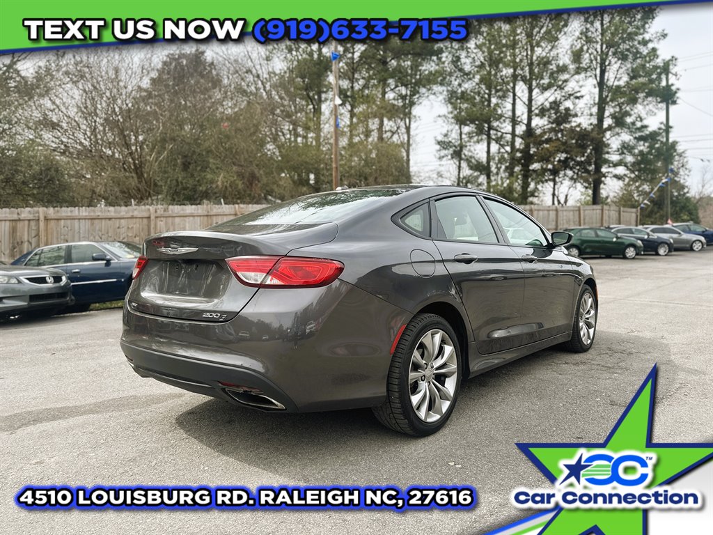 2015 Chrysler 200 S photo