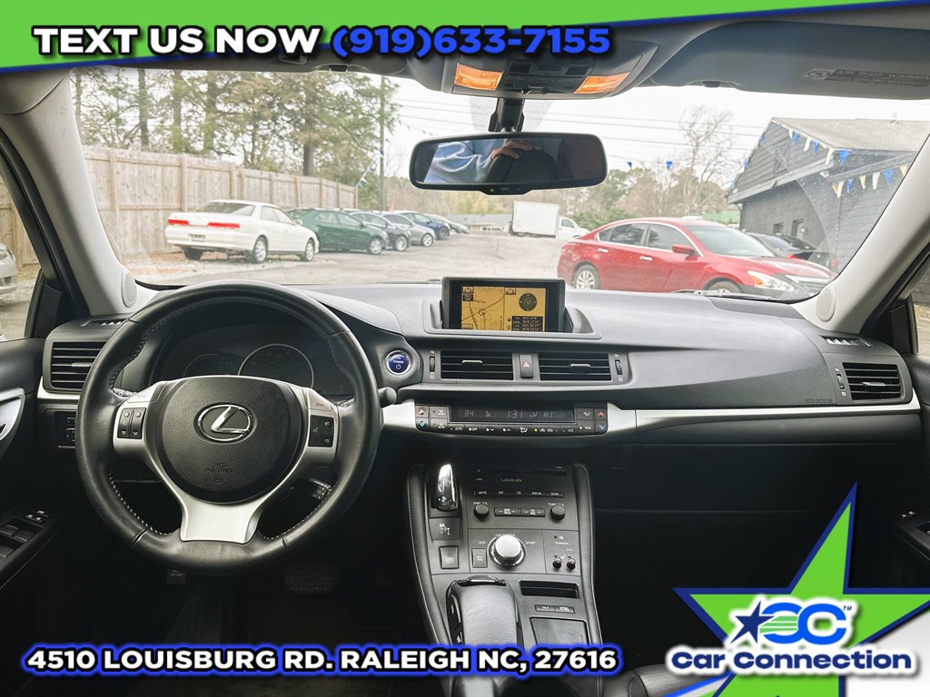 2012 Lexus CT 200h photo