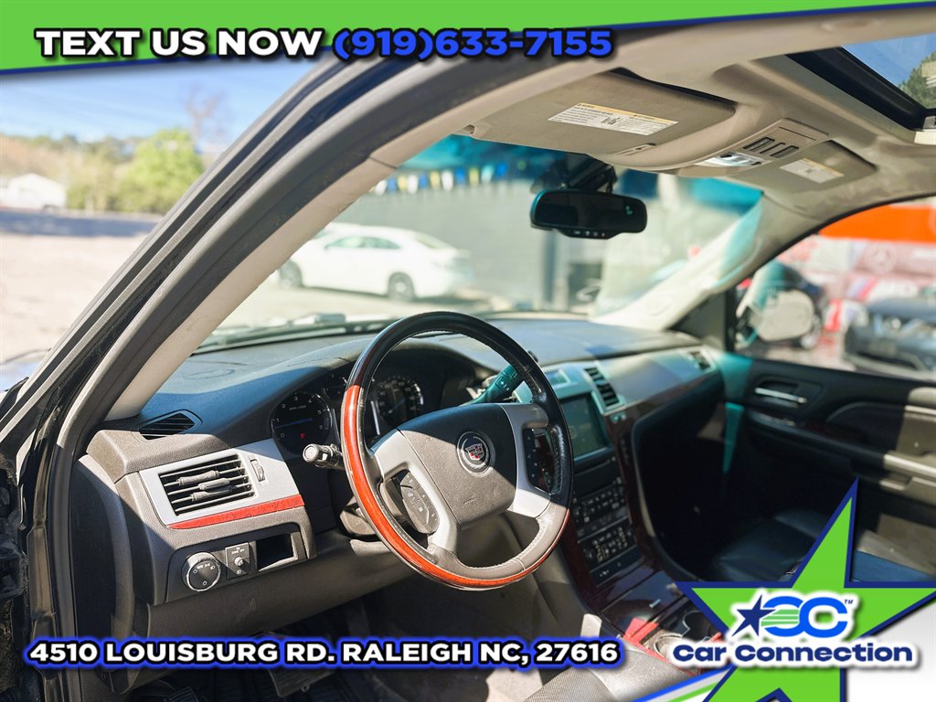 2008 Cadillac Escalade photo