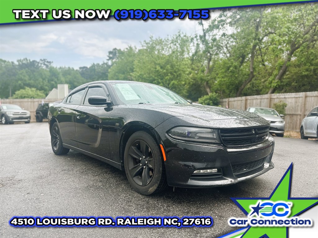 2017 Dodge Charger SXT photo