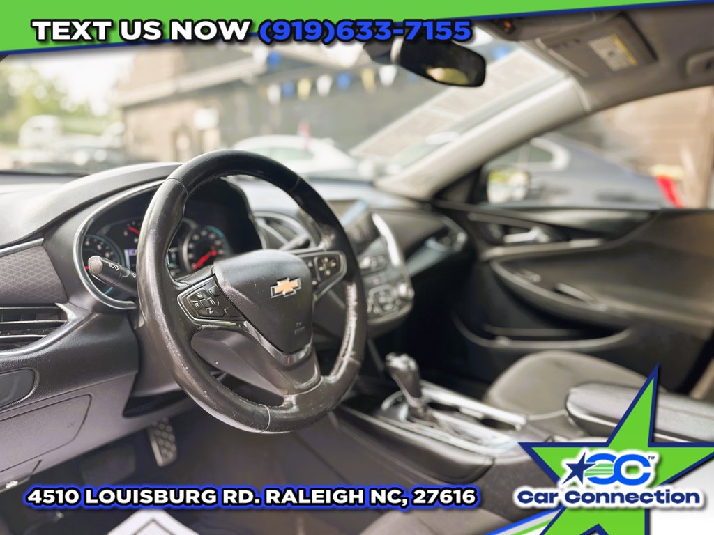 2017 Chevrolet Malibu LT photo