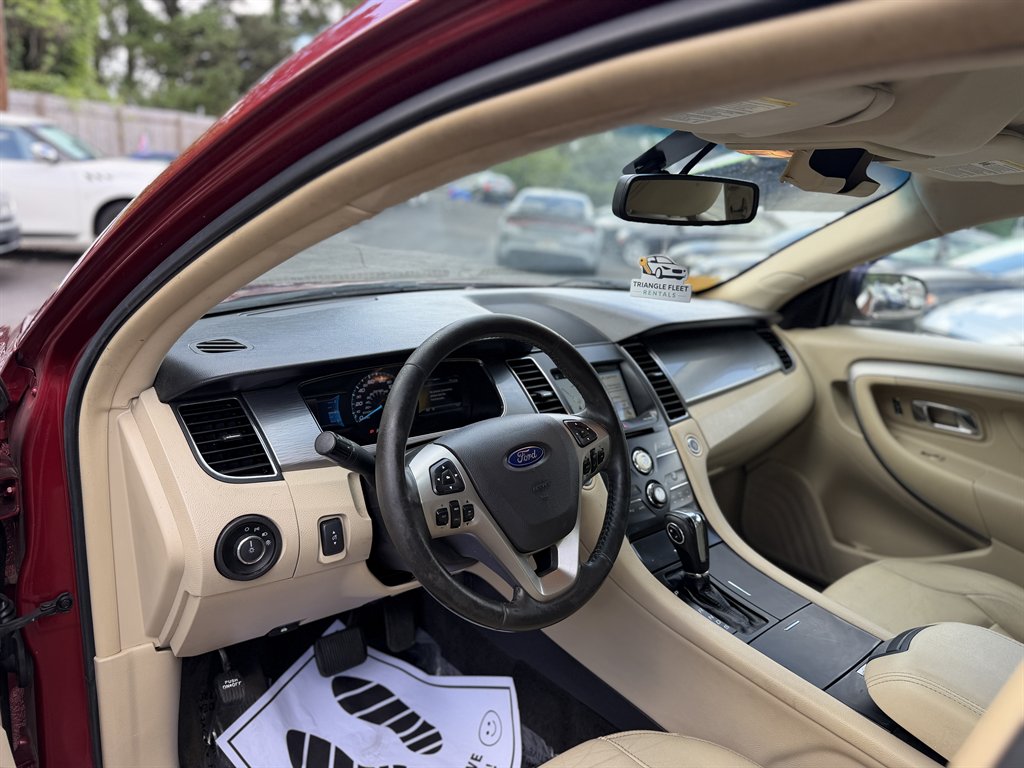 2016 Ford Taurus - $10,999