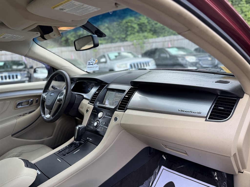 2016 Ford Taurus - $10,999