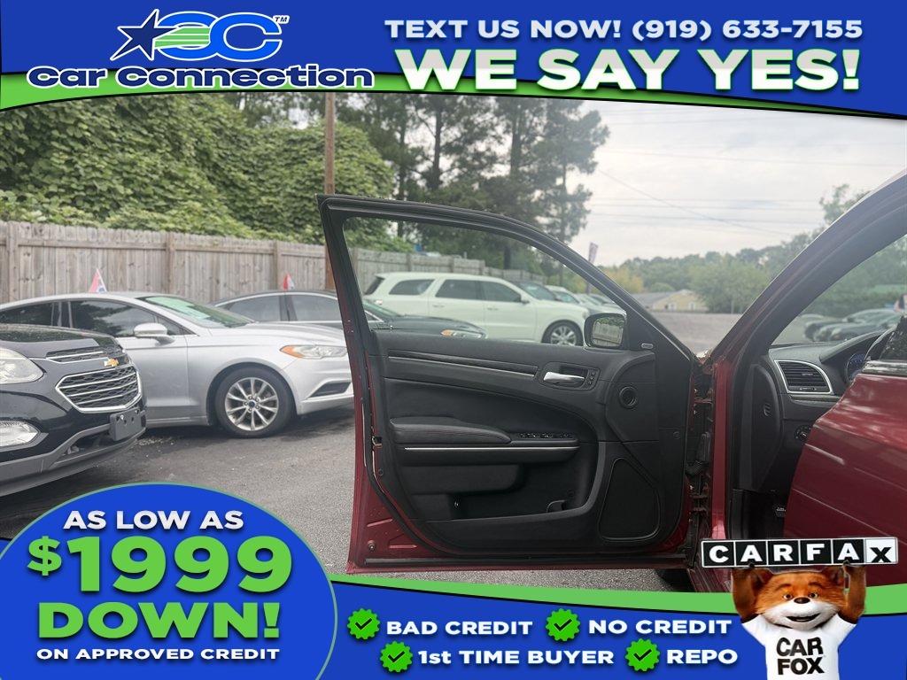 2013 Chrysler 300 - $9,999