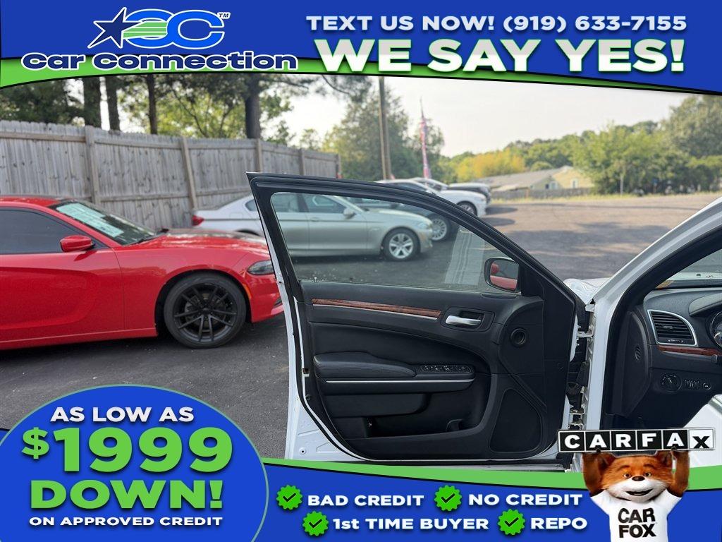 2013 Chrysler 300 - $7,200