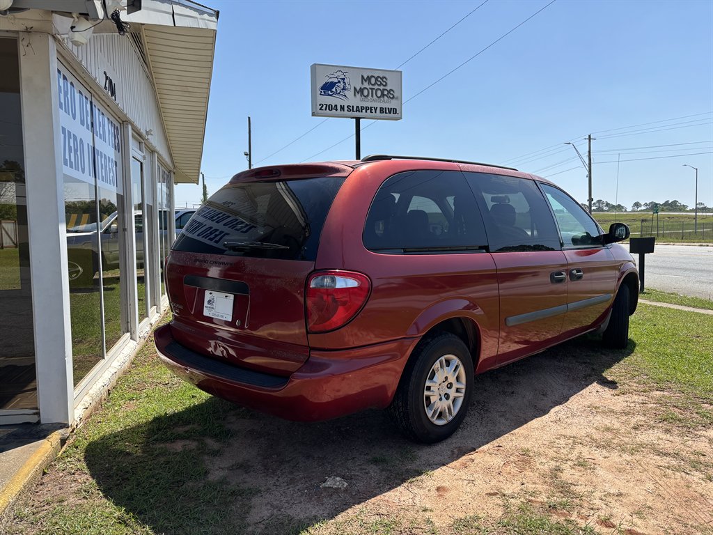 2006 Dodge Grand Caravan SE photo