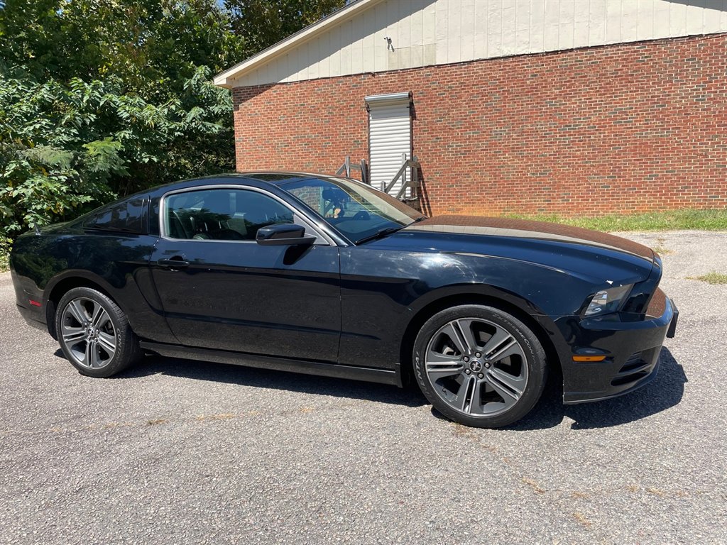2013 Ford Mustang V6