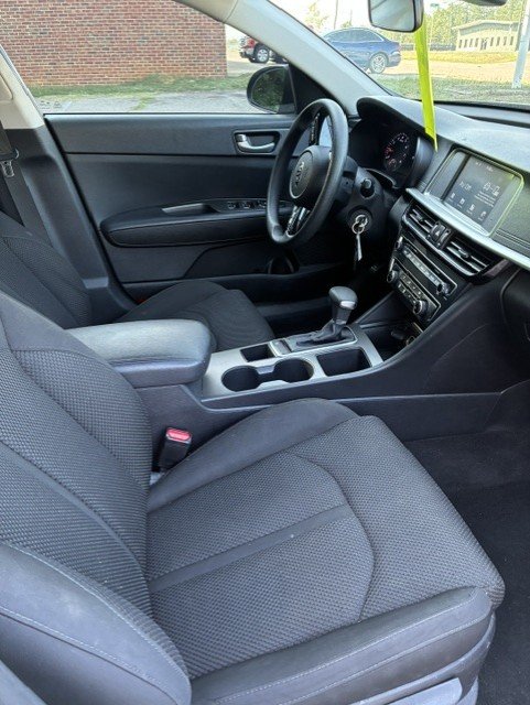 2020 Kia Optima - $8,500