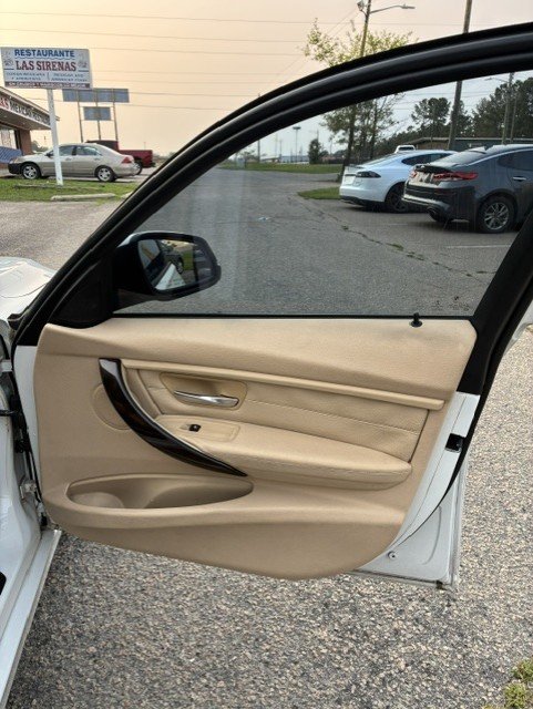 2015 BMW 3 Series - $9,950