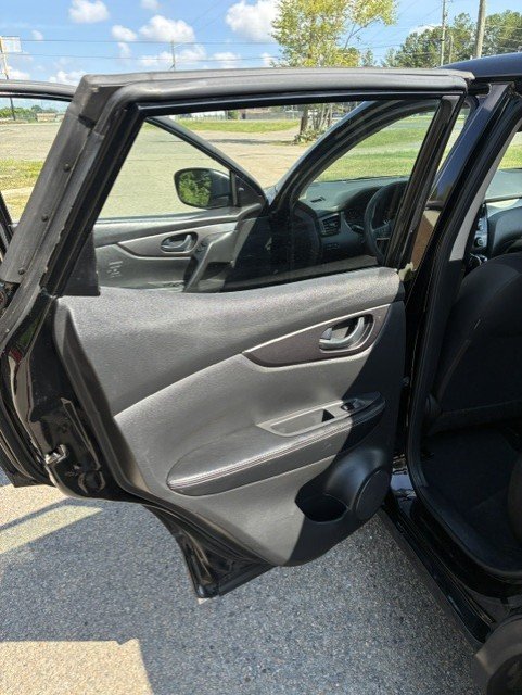 2018 Nissan Rogue - $6,600