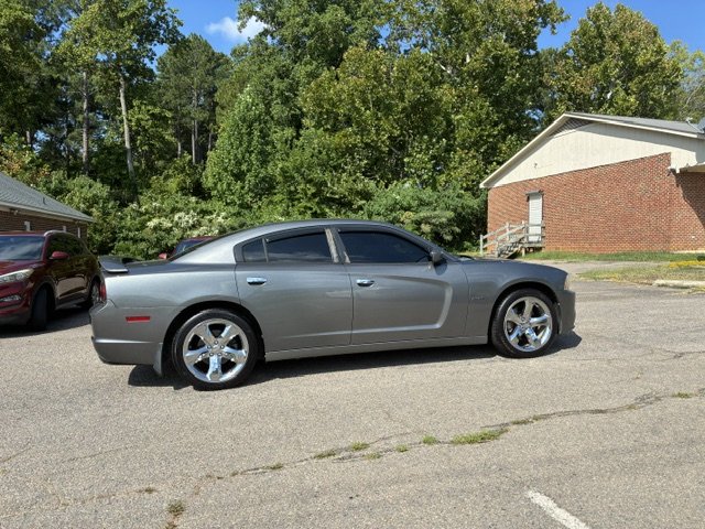 2011 Dodge Charger - $8,100