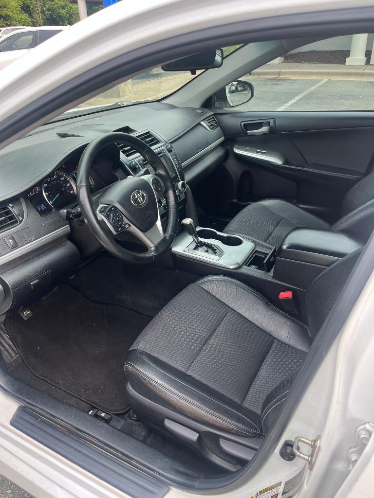 2014 Toyota Camry L photo