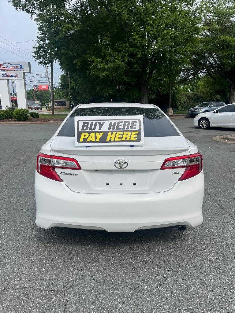 2014 Toyota Camry L photo