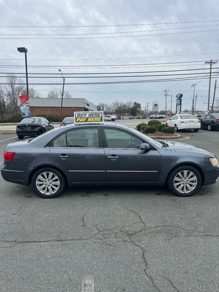 2009 Hyundai Sonata - $7,495