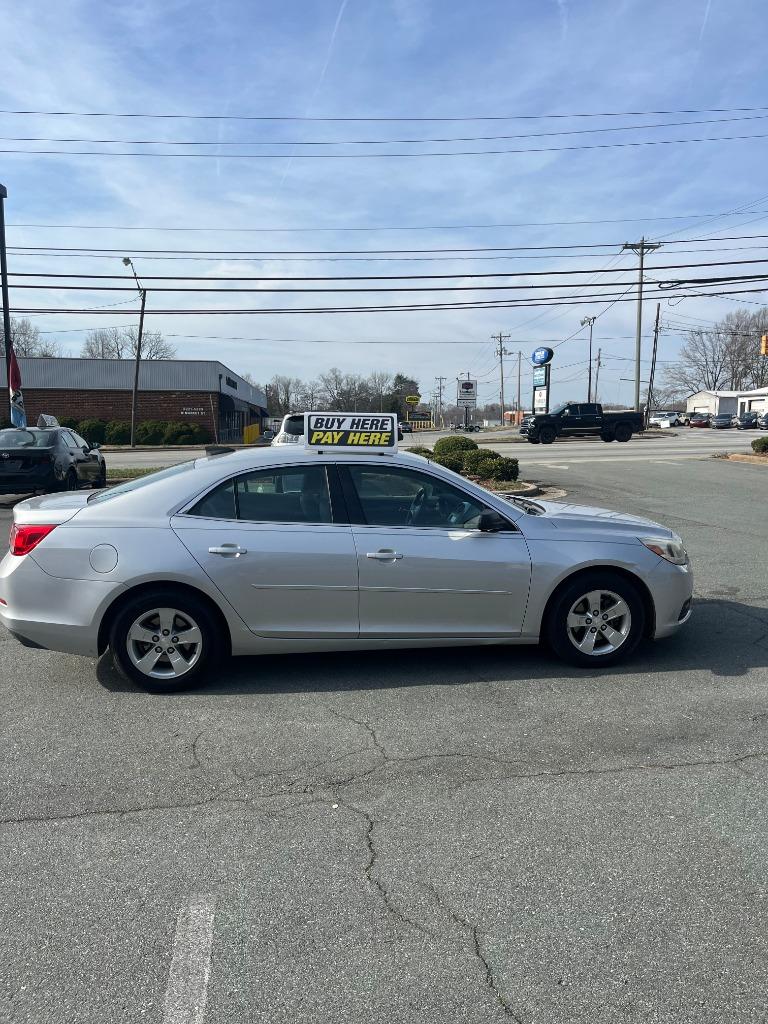 2015 Chevrolet Malibu - $7,995
