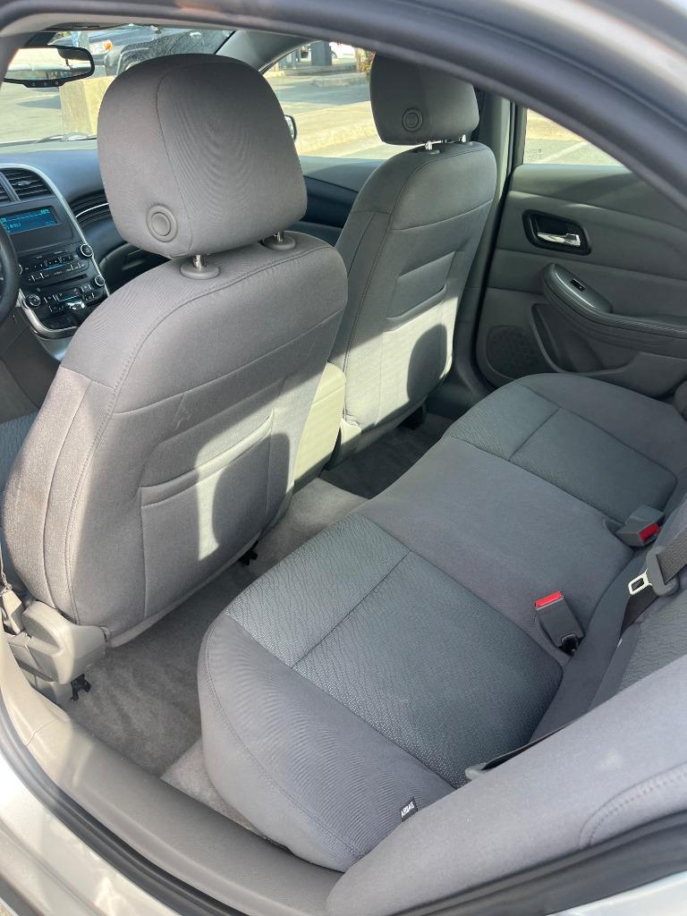 2015 Chevrolet Malibu - $7,995