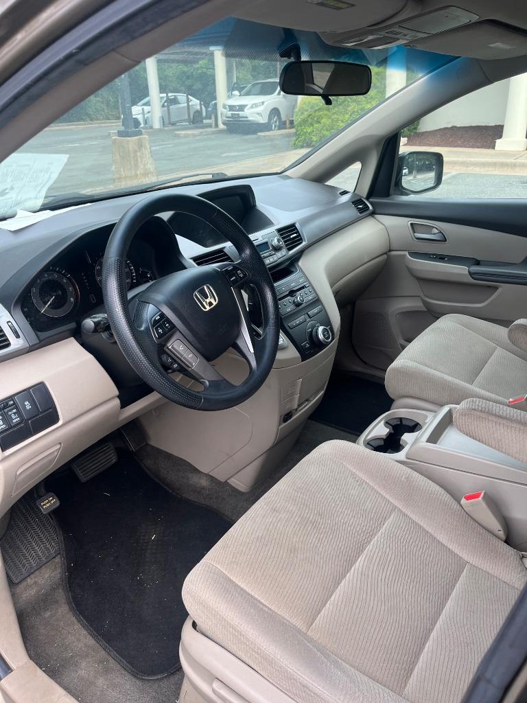2012 Honda Odyssey - $7,995