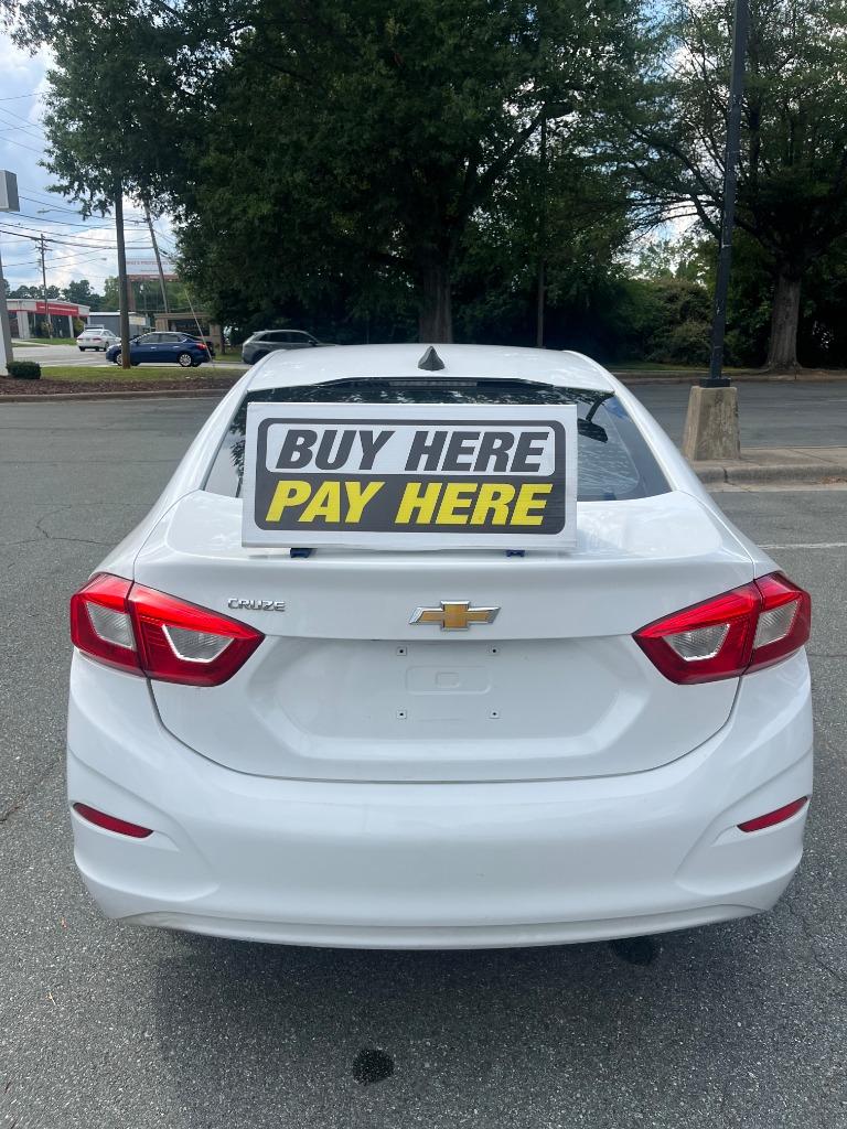 2016 Chevrolet Cruze - $7,995