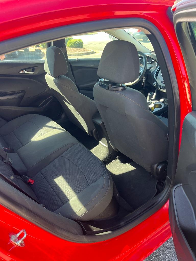 2016 Chevrolet Cruze - $7,995