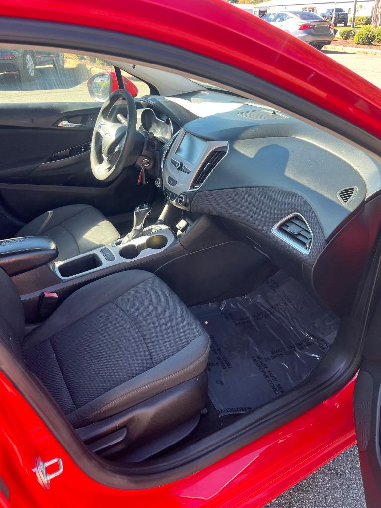 2016 Chevrolet Cruze - $7,995