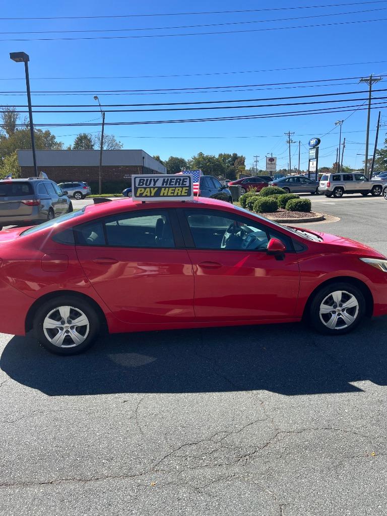 2016 Chevrolet Cruze - $7,995