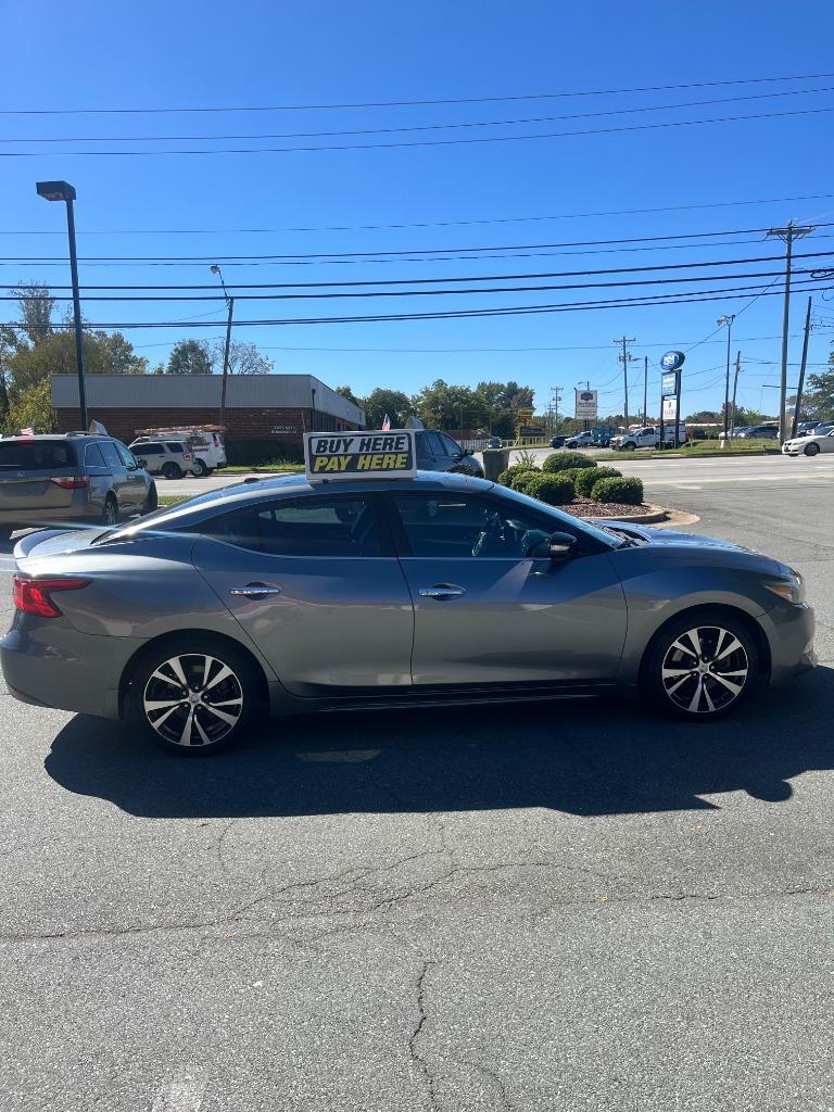 2016 Nissan Maxima - $7,995