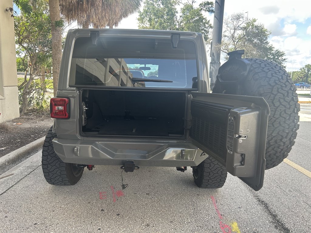 2020 Jeep Wrangler - $32,917