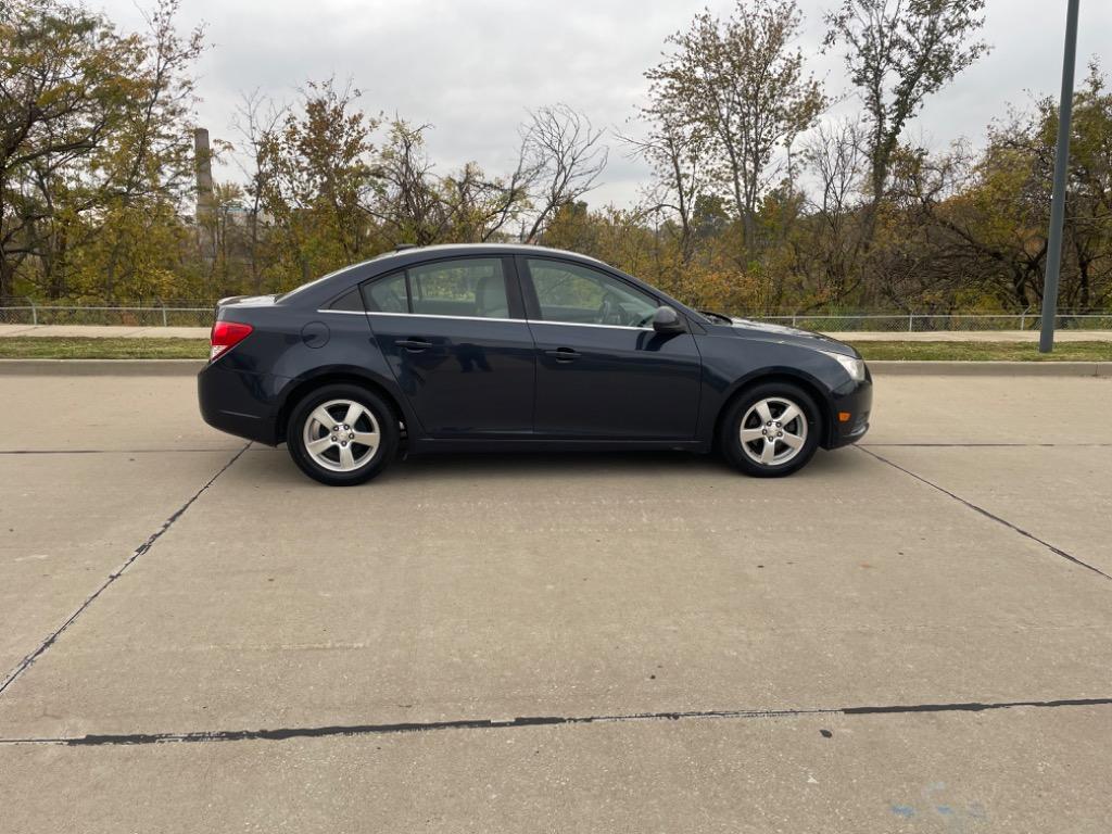 2014 Chevrolet Cruze 1LT Auto photo