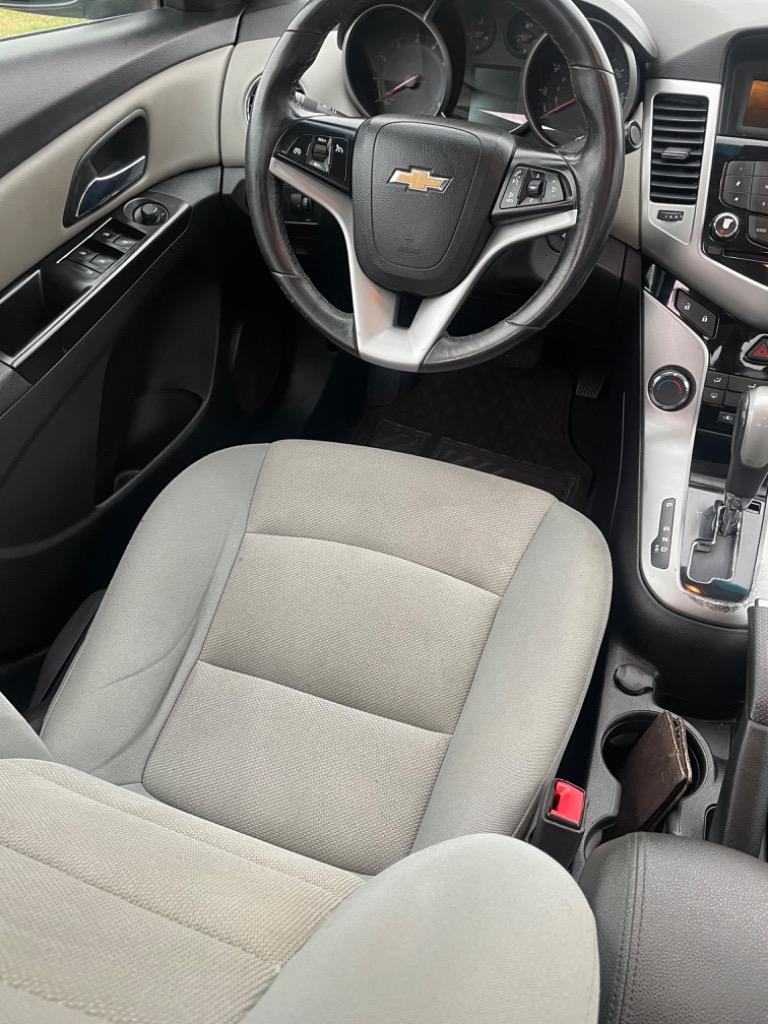 2014 Chevrolet Cruze 1LT Auto photo