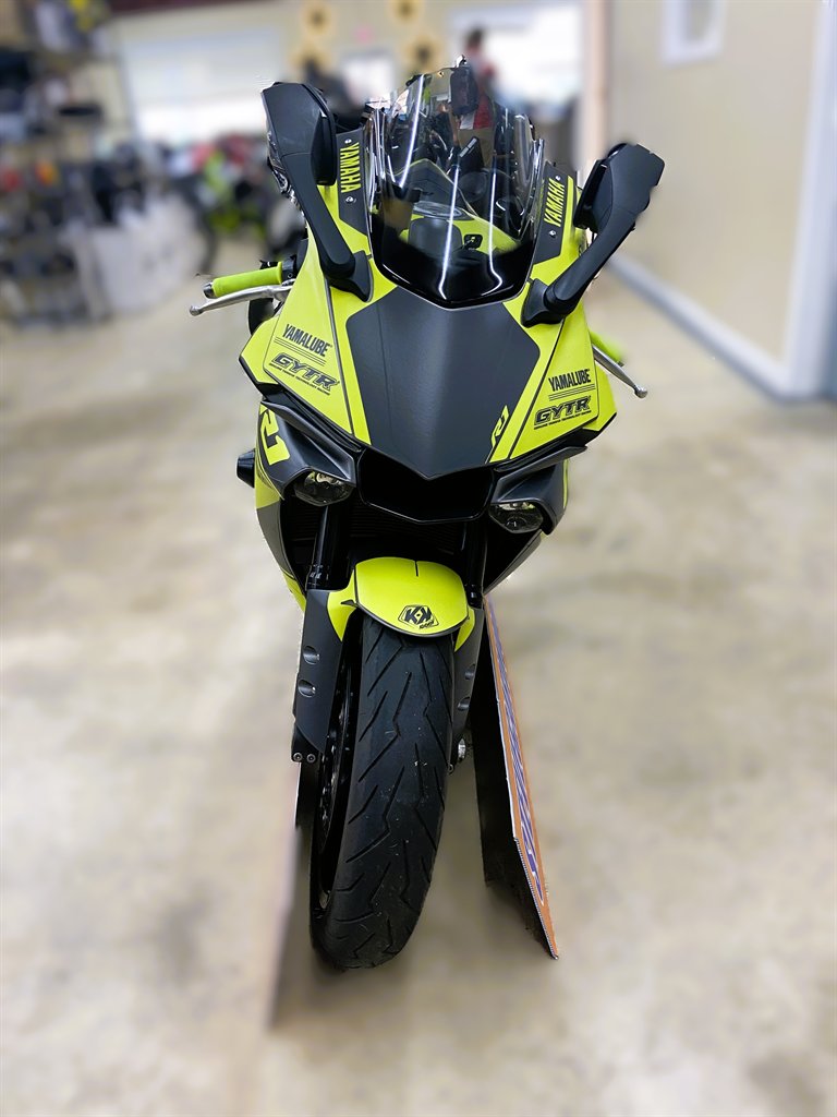 2016 Yamaha R1 - $13,495