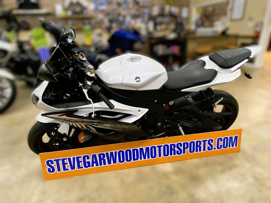 2012 Yamaha Yzf-r6 - $8,395