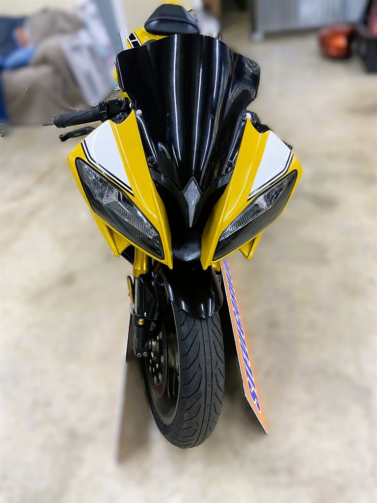 2016 Yamaha Yzf-r6 - $8,495