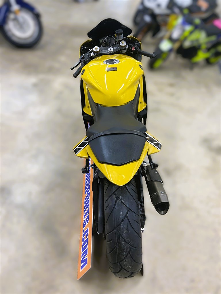 2016 Yamaha Yzf-r6 - $8,495