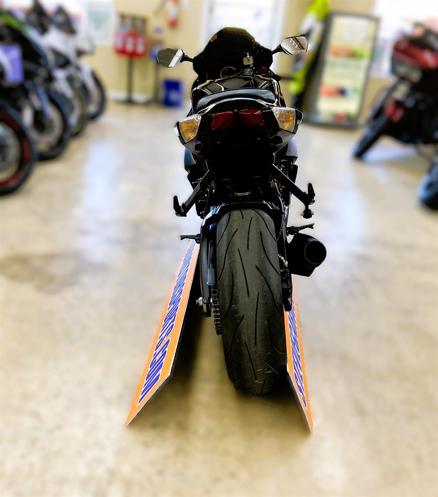 2016 Suzuki Gsx-r750 - $8,595