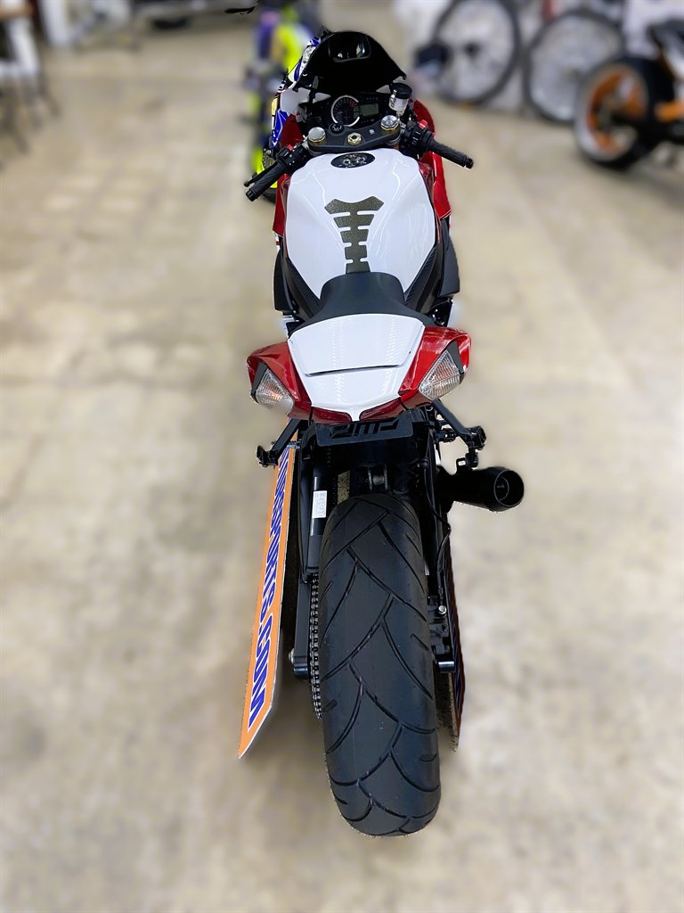 2017 Suzuki GSX-R600 - $10,995