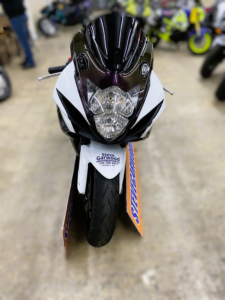 2022 Suzuki Gsx-r600 - $9,295