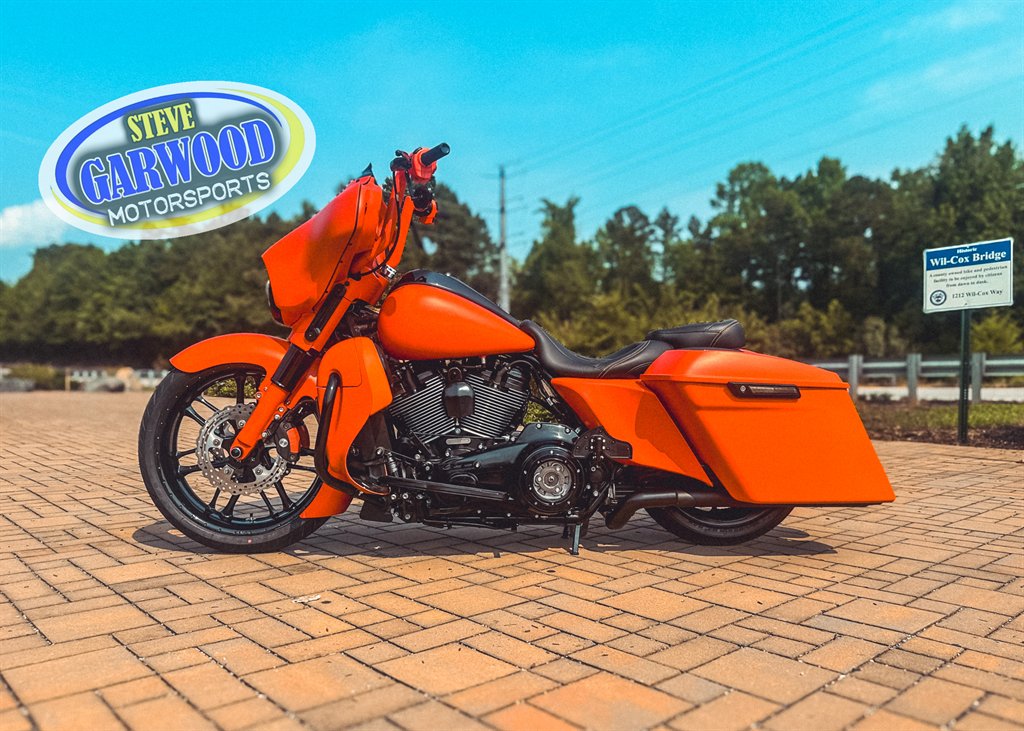 2023 Harley-Davidson Street Glide - $31,995