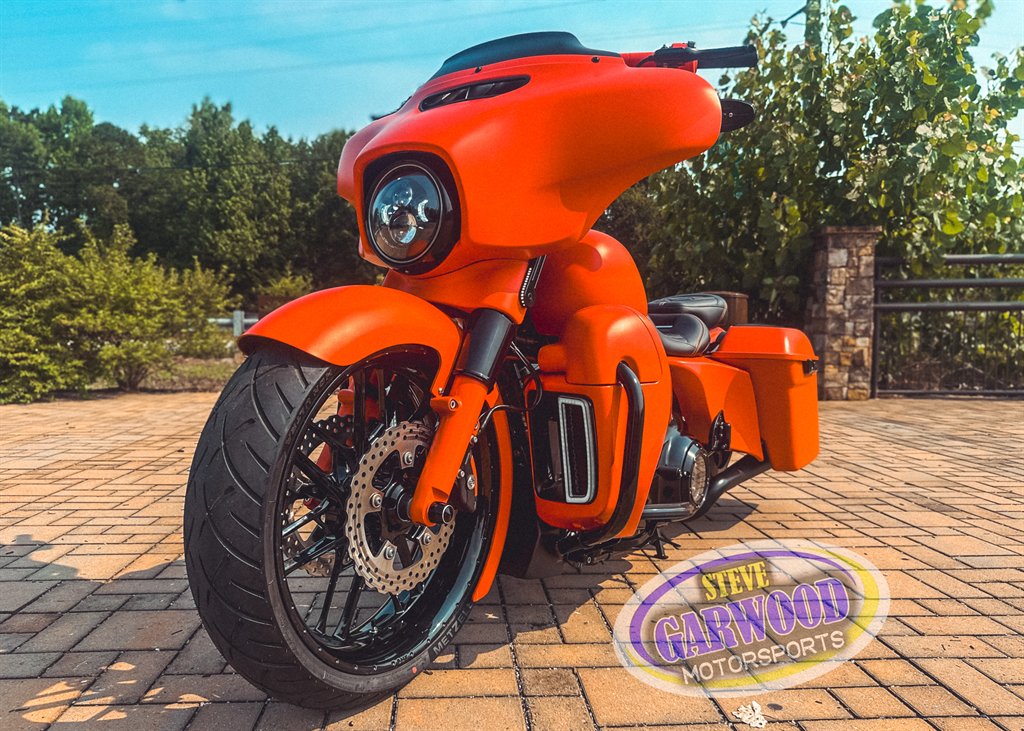 2023 Harley-Davidson Street Glide - $31,995