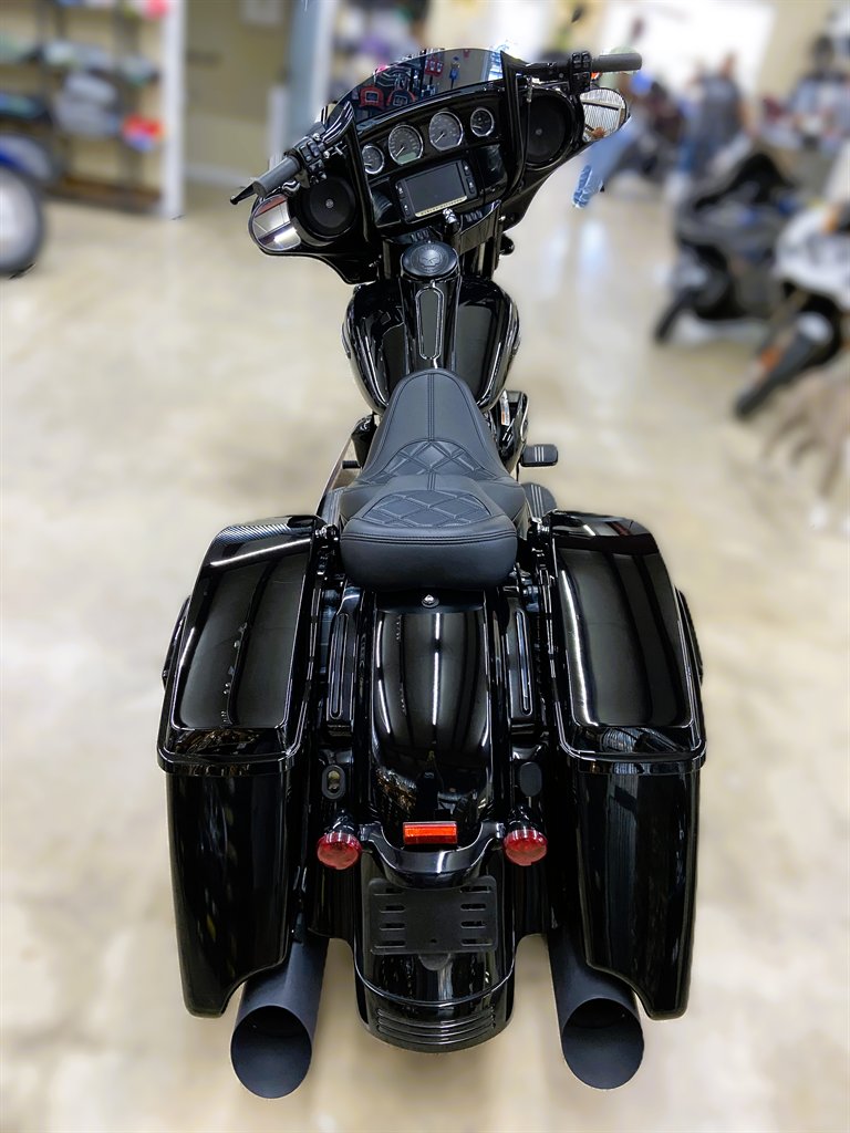 2018 Harley-davidson Street Glide Special - $21,995