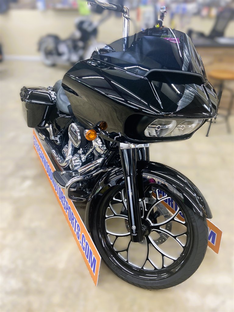 2021 Harley-Davidson Road Glide - $23,995